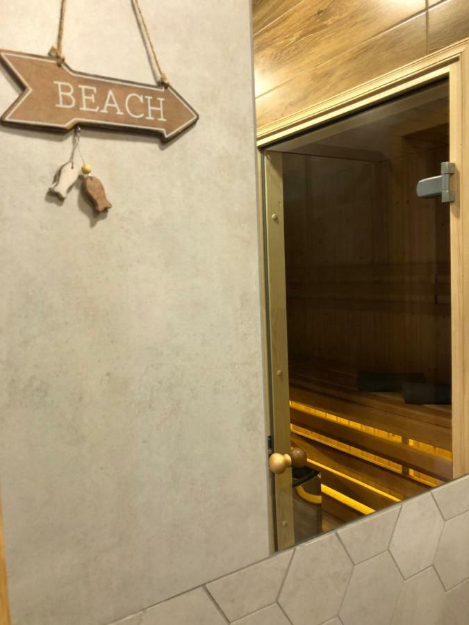 Family & Business Sauna Rynek Centrum Downtown - 2 Bedroom With Private Sauna, Balcony, Parking *