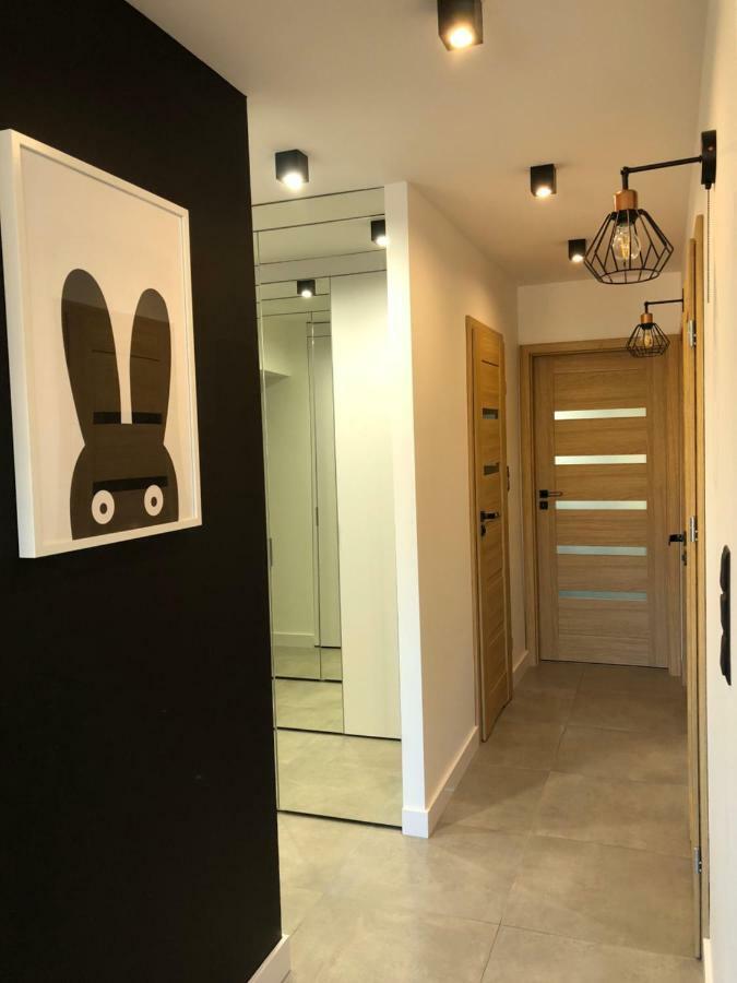 Apartament Family & Business Sauna Rynek Centrum Downtown - 2 Bedroom With Private Sauna, Balcony, Parking Kielce