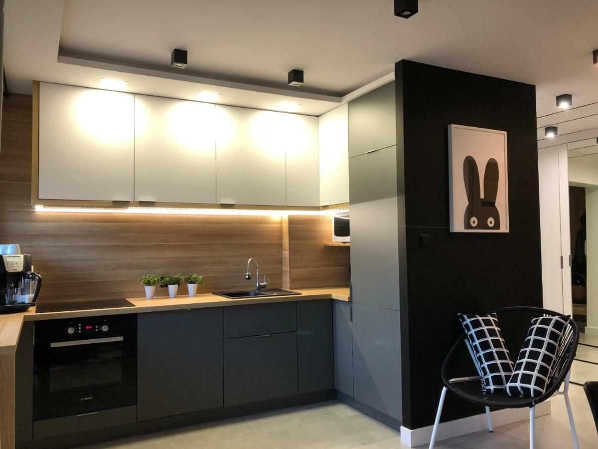 Family & Business Sauna Rynek Centrum Downtown - 2 Bedroom With Private Sauna, Balcony, Parking Apartament Kielce