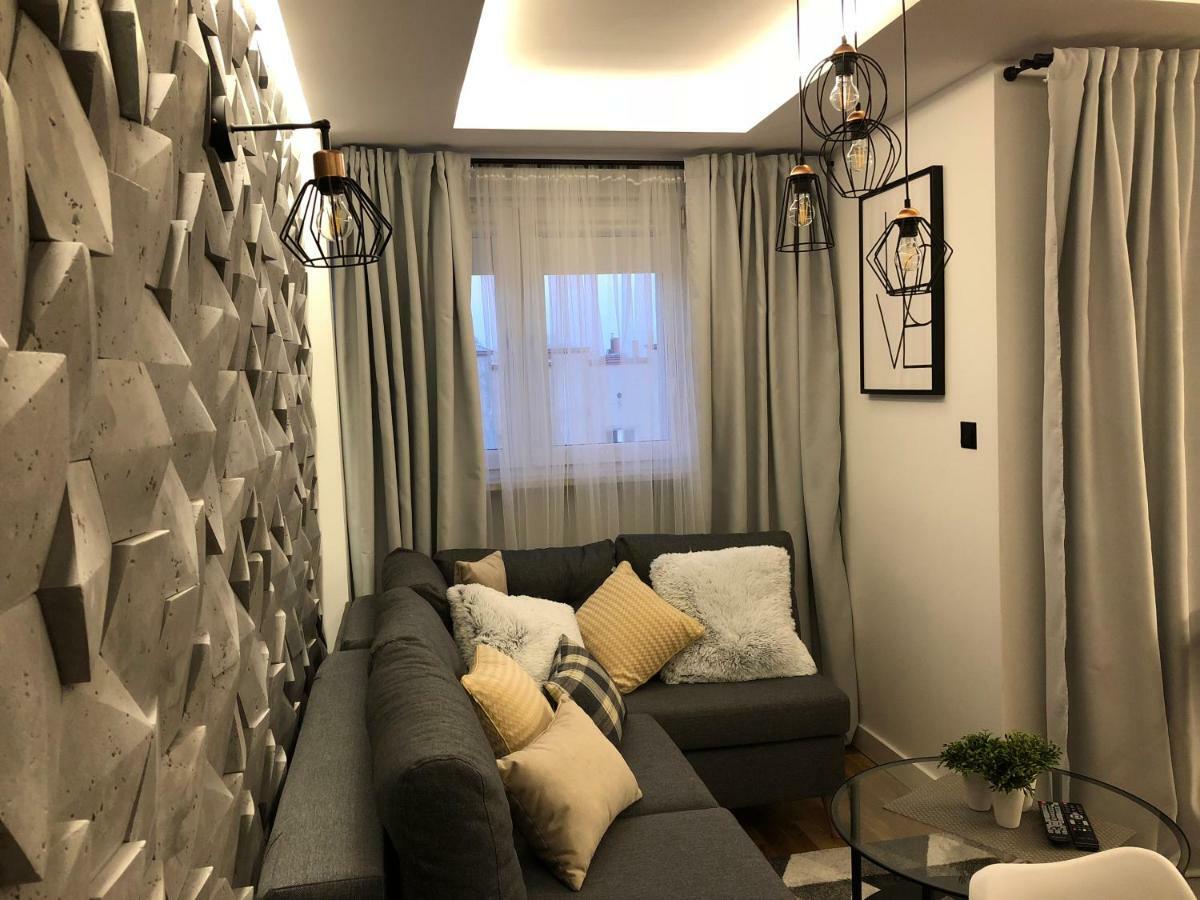 Family & Business Sauna Rynek Centrum Downtown - 2 Bedroom With Private Sauna, Balcony, Parking Apartament