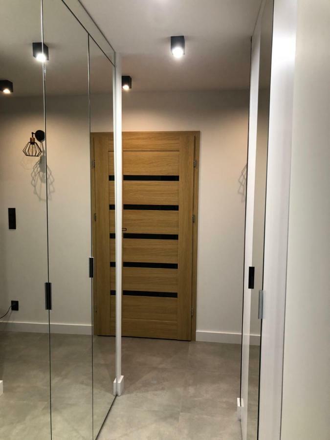 Family & Business Sauna Rynek Centrum Downtown - 2 Bedroom With Private Sauna, Balcony, Parking Apartament Kielce